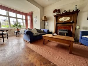 Living Room- click for photo gallery